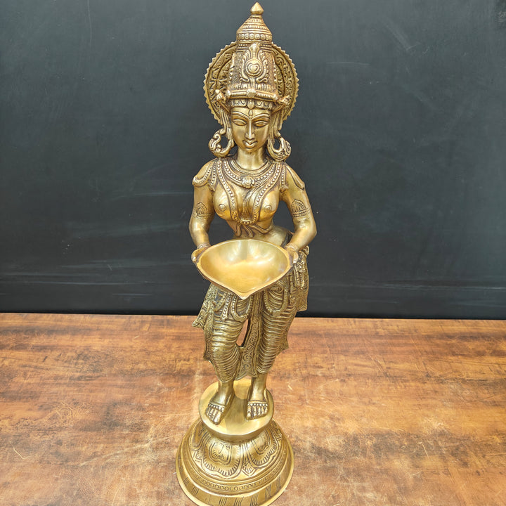 Brass Deeplakshmi Pavaai Vilakku Statue Showpiece For Home Decor 29 Inch