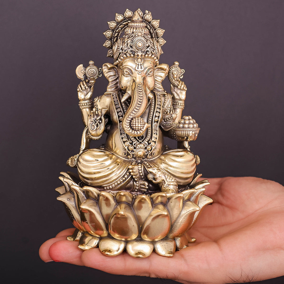 Brass Superfine Ganesha Idol Sitting On Lotus 6 Inch