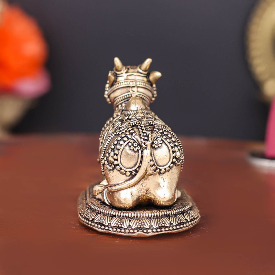Brass Antique Nandi Statue 2.8"