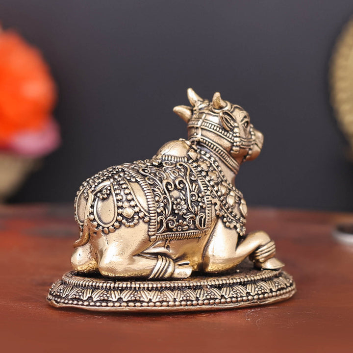 Brass Antique Nandi Statue 2.8"