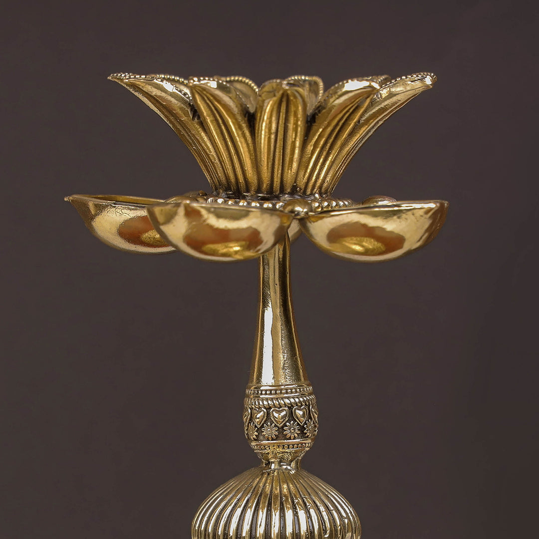 Brass Superfine Beautiful Lotus Diya Oil Lamp 6 Inch