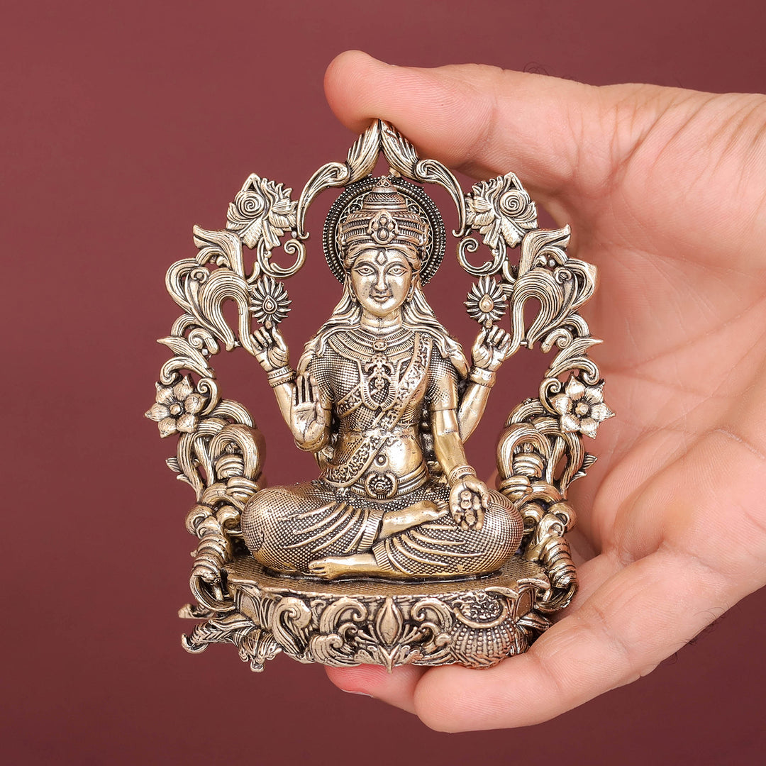 Brass Superfine Goddess Lakshmi Idol With Beautiful Arch 4 Inch