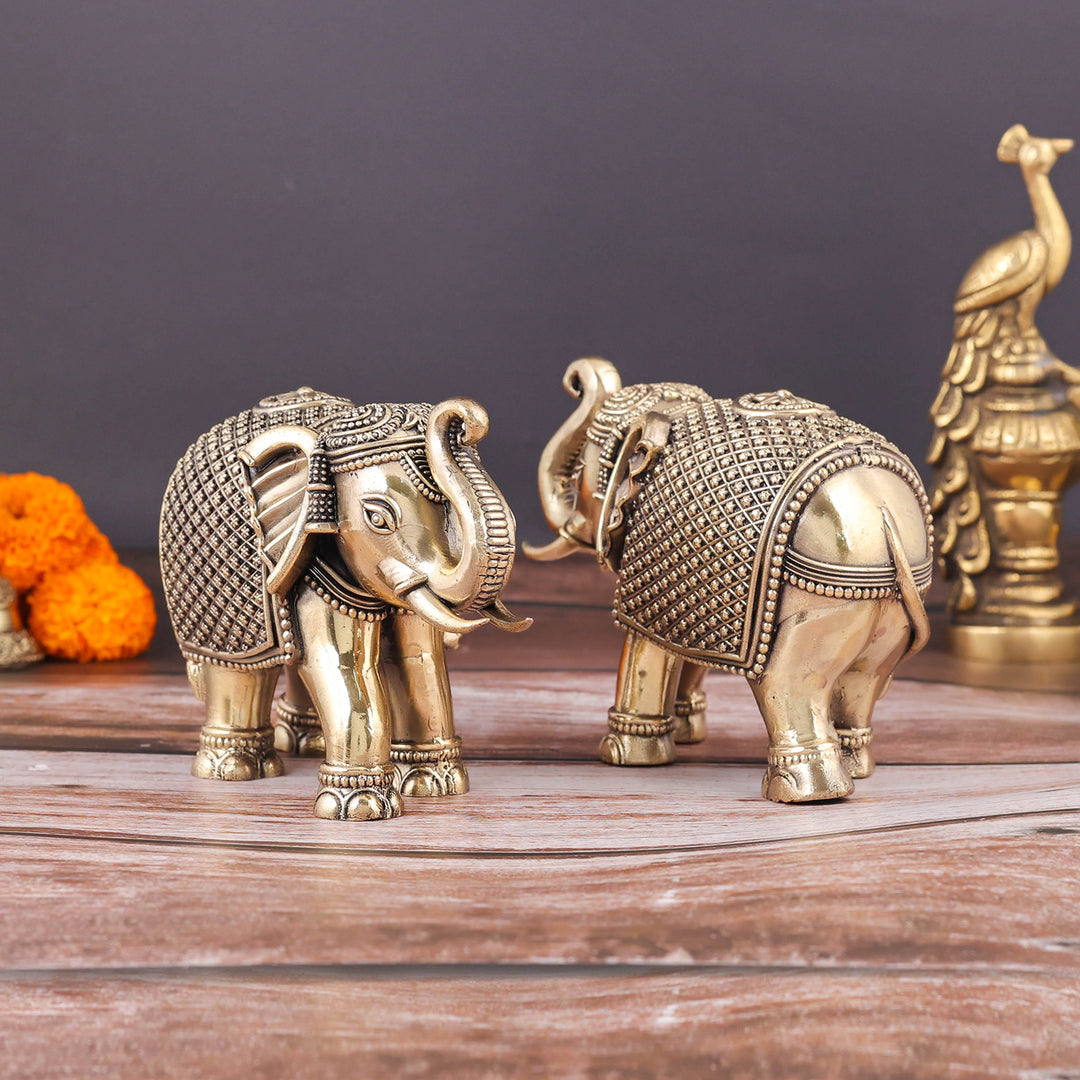 Brass Superfine Elephant Pair Miniature Showpieces 3.5 Inch